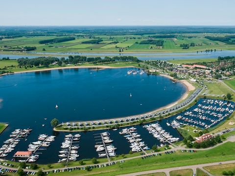 Vakantiepark Eiland van Maurik - Camping Buren