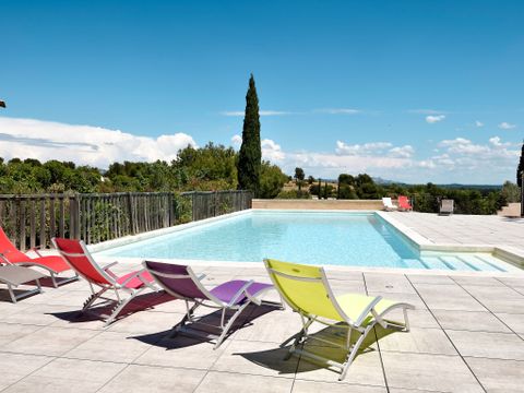 Vakantiecomplex Les Garrigues de la Vallée des Baux - Camping Bouches-du-Rhône