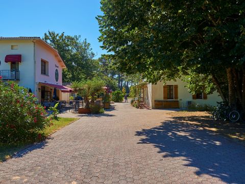 FranceComfort - Résidence Château de Salles - Camping Gironde