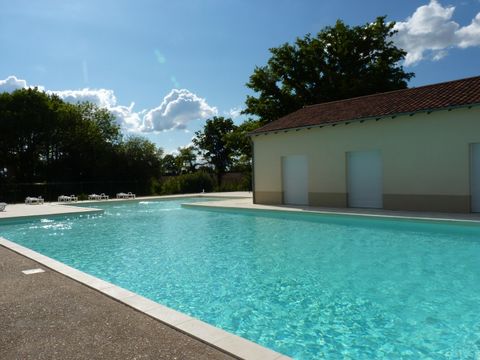 FranceComfort L'Aveneau - Vieille Vigne - Camping Deux-Sèvres - Image N°2