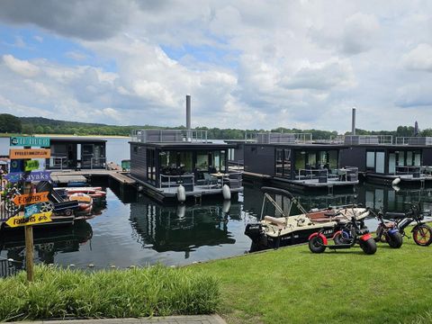 Houseboats Lemmer - Camping De Friese Meren - Image N°56