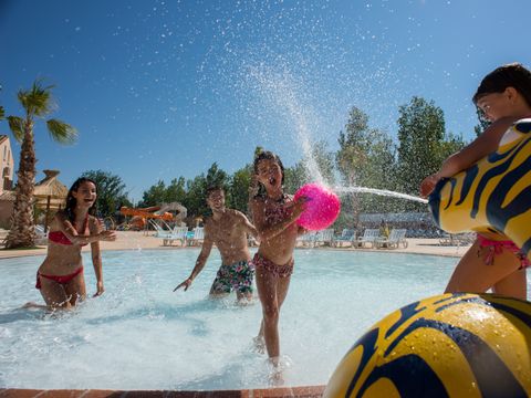 Tours Opérateurs et Particulier sur Camping Les Sables du midi - Funpass offert - Camping Hérault