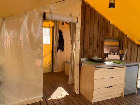 HÉBERGEMENT INSOLITE 4 personnes - Cabane du campeur (10 m² - 1 ch.)