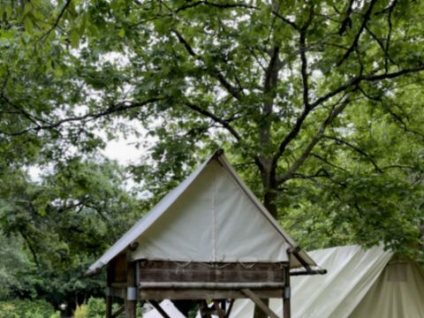 HÉBERGEMENT INSOLITE 2 personnes - Cabane perchée