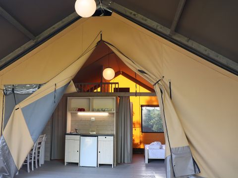 CANVAS AND WOOD TENT 2 people - Safari Glamping Tent