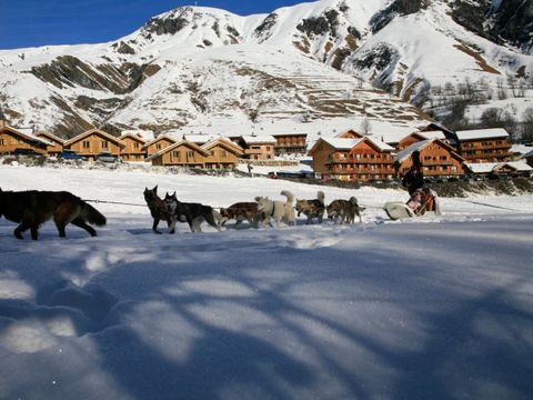 Les Chalets de l'Arvan II - Camping Savoie - Image N°4