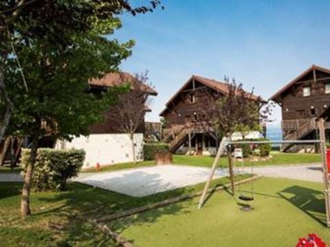 Les Chalets d'Evian - Camping Haute-Savoie - Image N°25