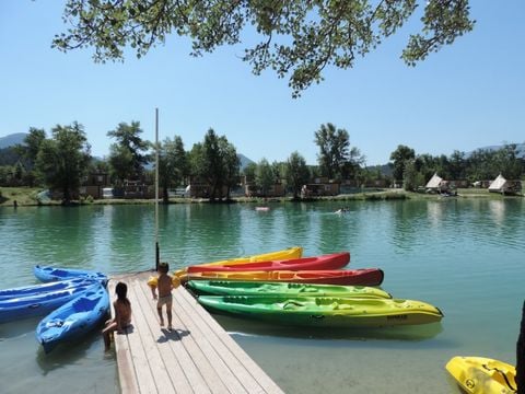 Villatent le Lac Bleu - Camping Drôme