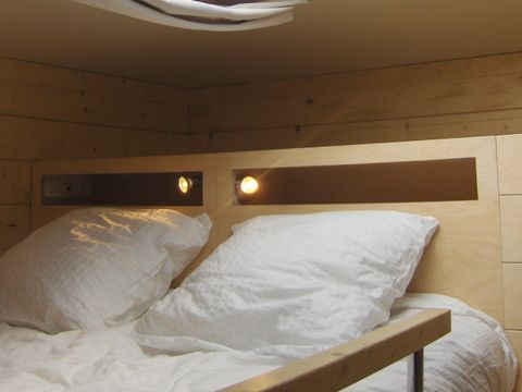 UNUSUAL ACCOMMODATION 2 people - Carré d'étoiles air-conditioned / with breakfast / 2 pers included / Private spa optional