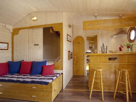 CHALET 6 people - Cabane de Sam air-conditioned (small family house, private spa on the terrace) / 5 pers included