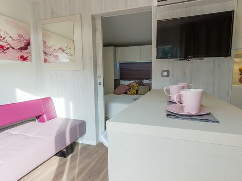 MOBILHOME 2 personnes - Mobil-home | Comfort | 1 Ch. | 2 Pers. | Terrasse surélevée | Clim. | TV