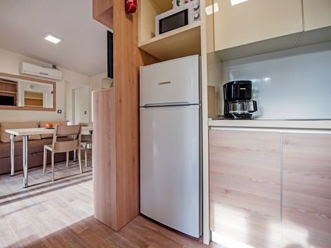 MOBILHOME 6 personnes - Comfort XL | 2 Ch. | 4/6 Pers. | Terrasse surélevée | 2 SDB | Clim. | TV