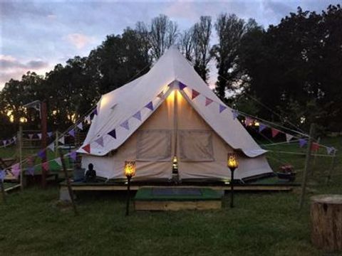 UNUSUAL ACCOMMODATION 4 people - Stargazer yurt