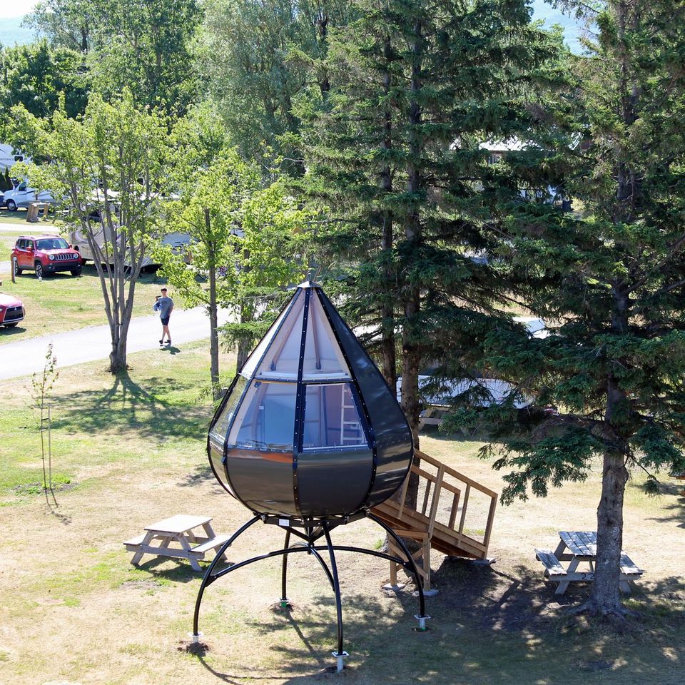 Camping Les Gouttes Deau A Labastide De Penne Tarifs Et Reservations