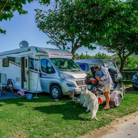 PARCELA - Parcela : autocaravana + electricidad + agua