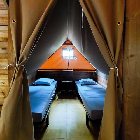 TENTE TOILE ET BOIS 4 personnes - Cabane “Tribu” avec cuisine, sans salle de bain