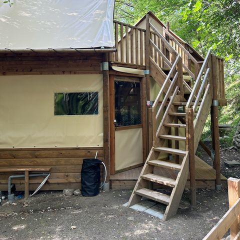 TENTE TOILE ET BOIS 4 personnes - Caba’tente avec salle de bain et cuisine