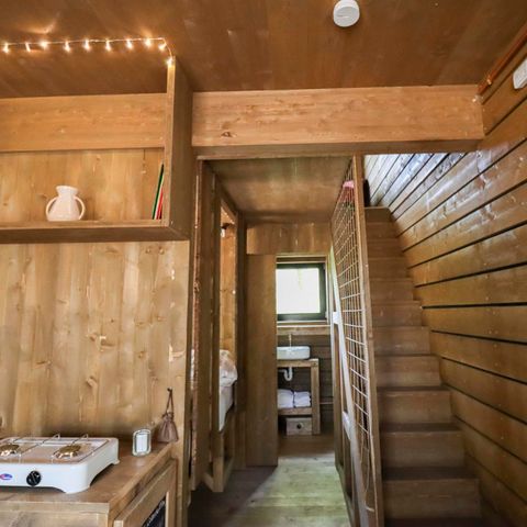 UNUSUAL ACCOMMODATION 4 people - Tiny house Comfort classic with hot tub