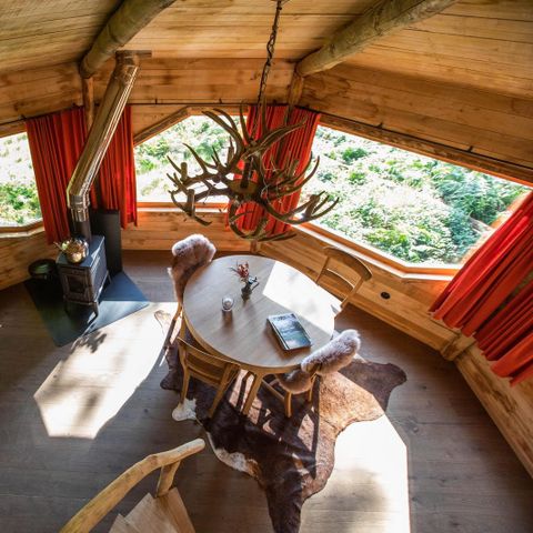 UNUSUAL ACCOMMODATION 5 people - Treehouse with sauna