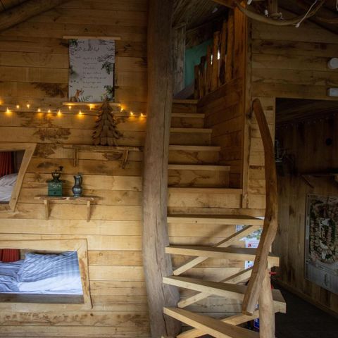 UNUSUAL ACCOMMODATION 5 people - Treehouse with sauna