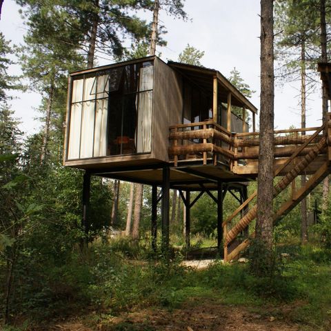 UNUSUAL ACCOMMODATION 4 people - Tree house Treetop