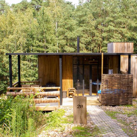 UNUSUAL ACCOMMODATION 5 people - Tiny house Water cabin with hot tub