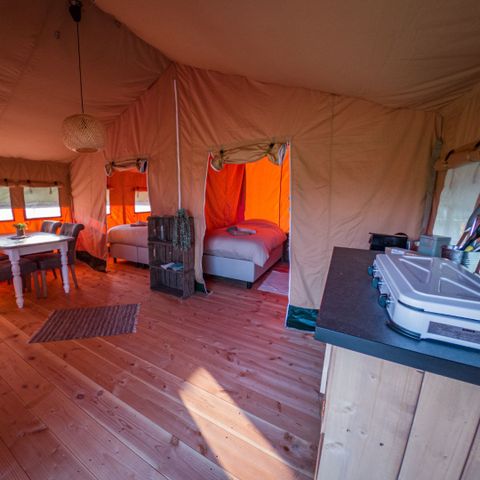 CANVAS AND WOOD TENT 4 people - Hoeve Klein Haneveld - safari tent 4 persons