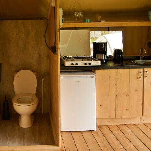 CANVAS AND WOOD TENT 5 people - including toilet