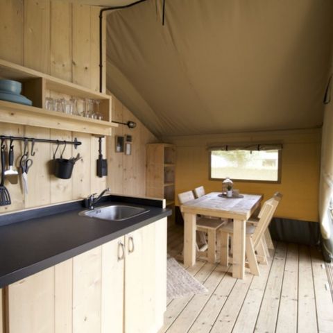 CANVAS AND WOOD TENT 4 people - including sanitary facilities