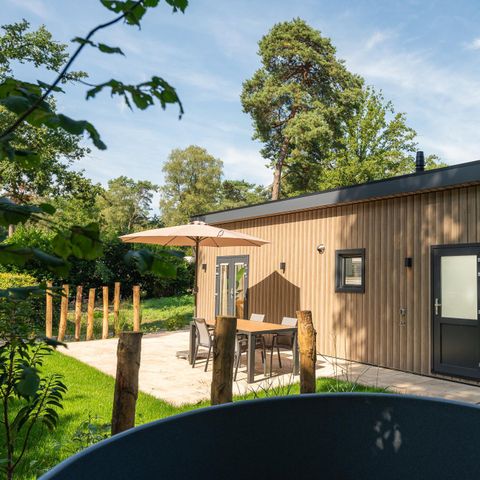 Chalet 4 personen - Loevestein met Hottub