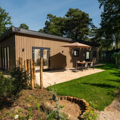 Chalet 4 personen - Loevestein met Hottub