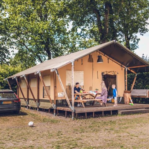 CANVAS AND WOOD TENT 6 people