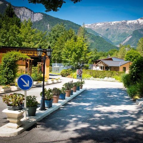 Camping Sites et Paysages - A La Rencontre du Soleil  - Camping Isère