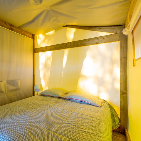 CANVAS AND WOOD TENT 4 people - Freeflower Standard 28m² - 2 bedrooms + covered terrace 8m² - without sanitary facilities