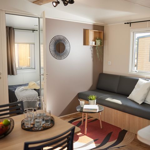 MOBILHOME 4 personnes - Homeflower Premium 28m² - 2 chambres + terrasse couverte 21m² + CLIM + TV + draps + serviettes