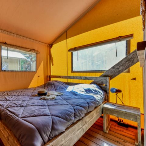 CANVAS AND WOOD TENT 5 people - 2 bedroom luxury lodge