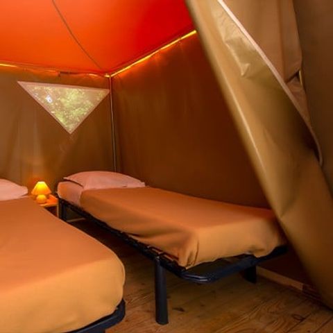 Safaritent 4 personen - Explorer Tent | 2 Slaapkamers | 2/4 Personen | Zonder badkamer