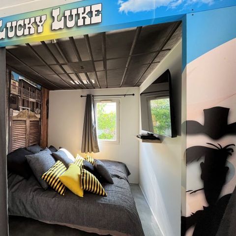 HÉBERGEMENT INSOLITE 4 personnes - Cabane Cinéma Lucky Luke - Quartier réservé aux familles