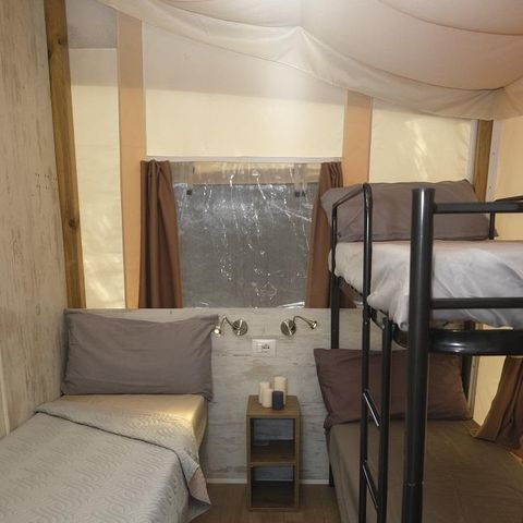 Zelt 4 Personen - LODGE TENT SAFARI (Möglichkeit für eine zusätzliche 5. Person in einem separaten Bett)