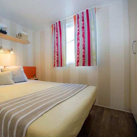 STACARAVAN 6 personen - Comfort | 3 slaapkamers | 6 pers | Eenpersoons terras | Airconditioning