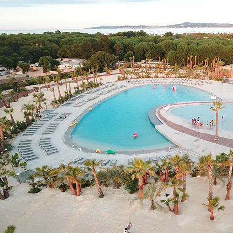 Tour Opérateur sur camping 5* à Port Grimaud - Camping Var - Image N°4