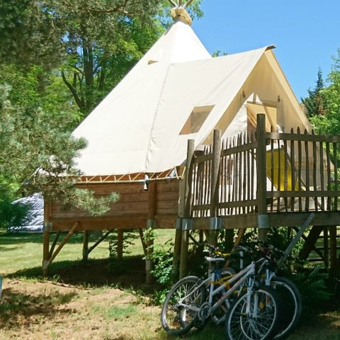 AUßERGEWÖHNLICHE UNTERKUNFT 4 Personen - LODGE TIPI ohne Sanitäranlagen 18 qm