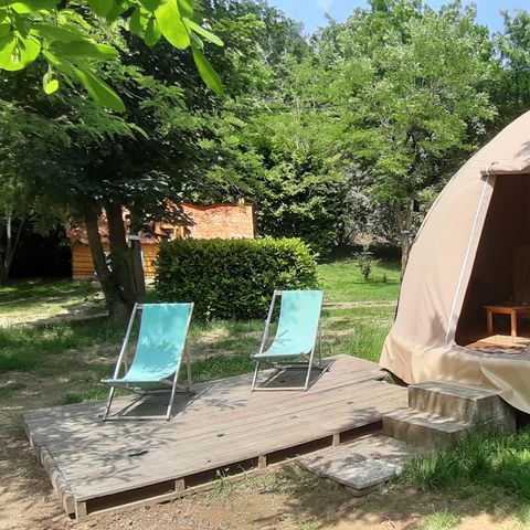 ALOJAMIENTO INUSUAL 4 personas - WIGWAM con instalaciones sanitarias 27 m2