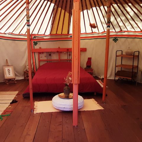 UNUSUAL ACCOMMODATION 3 people - Yurt