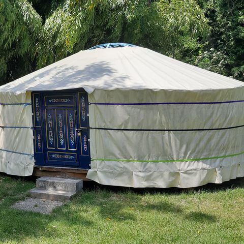 UNUSUAL ACCOMMODATION 3 people - Yurt