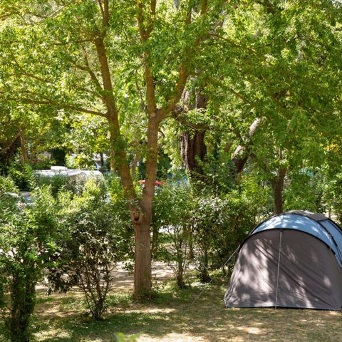 PIAZZOLA - Pacchetto escursionista (a piedi o in bicicletta / 1 tenda senza elettricità)