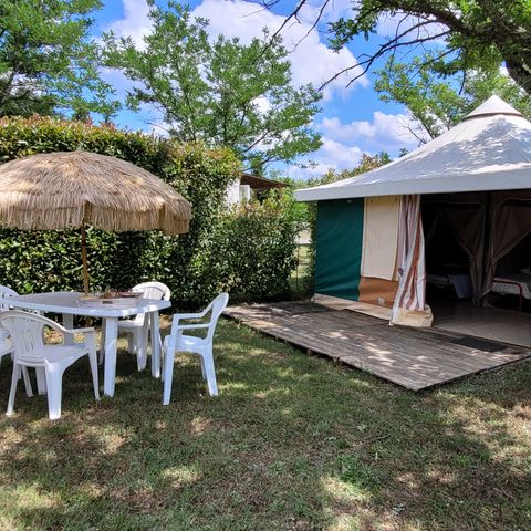 BUNGALOW TOILÉ 5 personnes - (sans sanitaires)