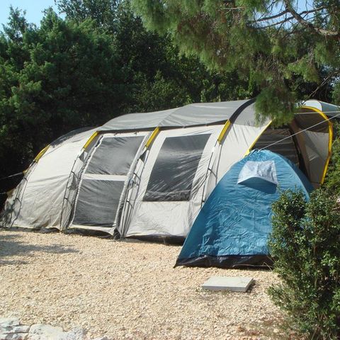 EMPLACEMENT - CONFORT avec électricité