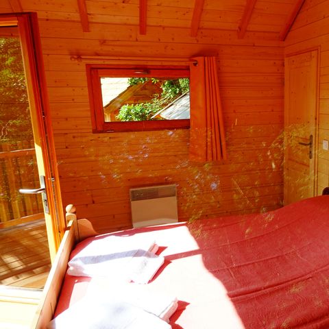 UNUSUAL ACCOMMODATION 4 people - Beaumont perched cabin sleeps 4