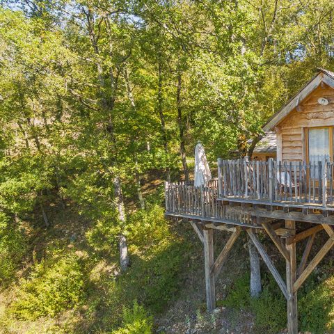 HÉBERGEMENT INSOLITE 4 personnes - Cabane perchée Beaumont 4 pers.